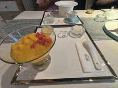 -燕庭·纯燕窝·甜品下午茶(南京西路店)