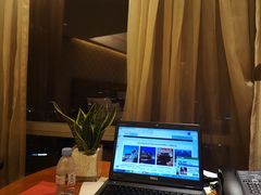 -湖影中餐厅·南京金茂威斯汀大酒店