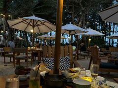 -三亚艾迪逊酒店·海滩烧烤 BARBACOA·现场乐队·浪漫晚餐·烧烤海鲜