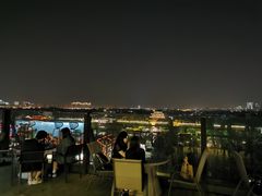 -顽啤熊·酒客酒馆(苏城夜景必选店)