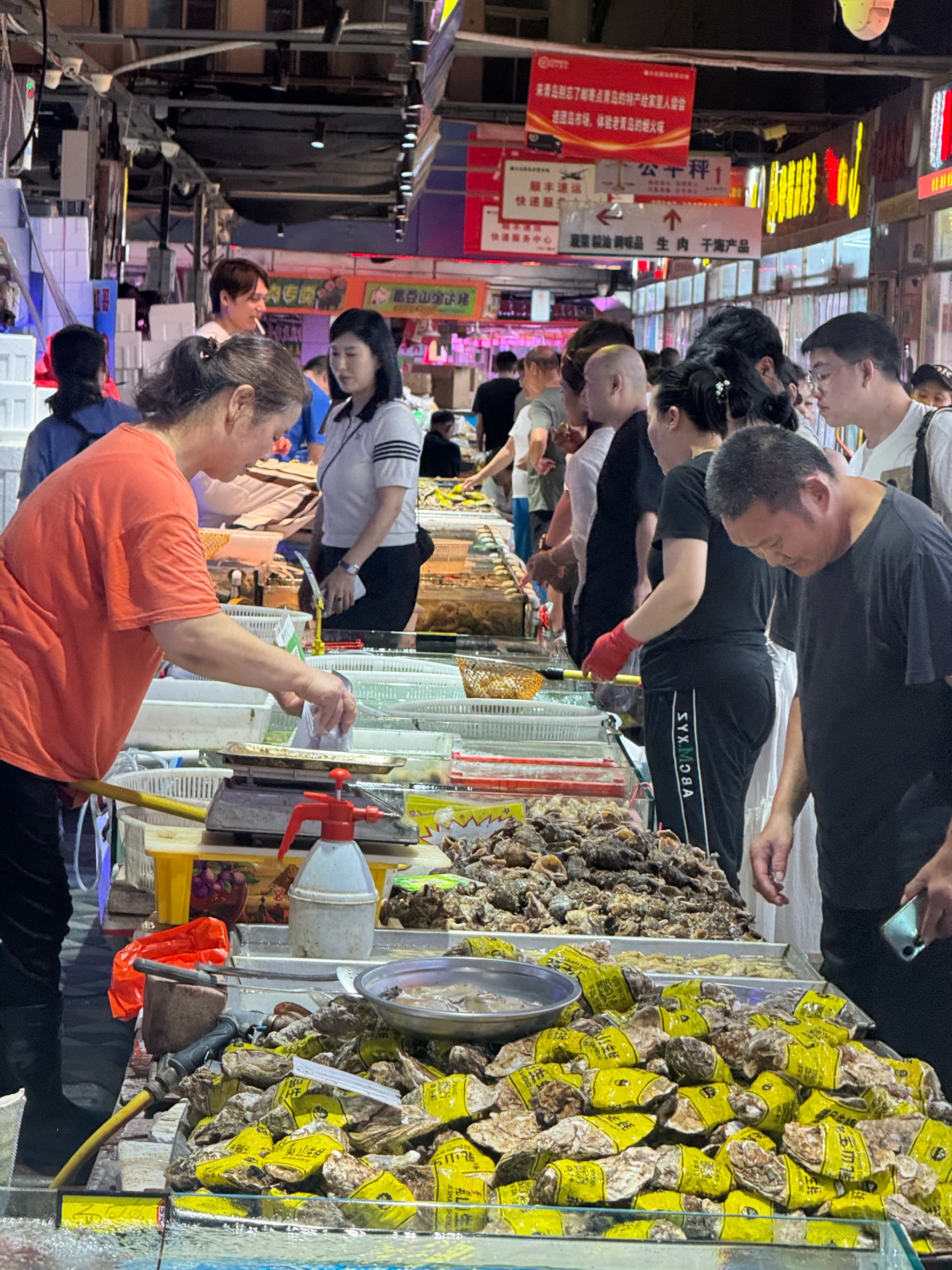 青岛南山海鲜市场图片