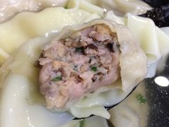 -真真鲜馄饨店(启蒙路店)