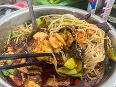 -周良天山牛杂城(天山路总店)