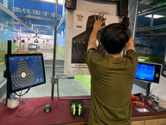 -都市枪神实弹射击俱乐部