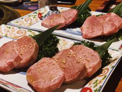 上等厚切牛舌-肉魁屋·烧肉·烧鸟·酒场(高新店)