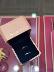 -Zbird钻石小鸟·钻戒婚戒定制高端珠宝私人定制中心