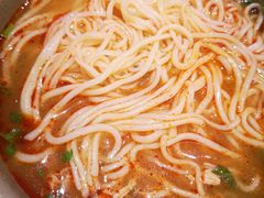 -亮亮面馆(经六路店)