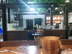 -茅台镇网红溶洞餐厅·茅帮菜馆