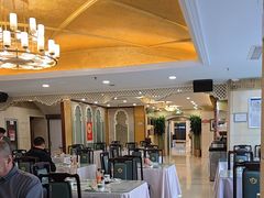 -汗腾格里·风味餐厅(新疆驻京办店)