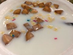草原牛奶羹-那达慕蒙古风味酒楼