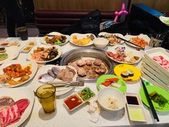 -佰烧海鲜烤肉火锅自助(世茂国际广场店)