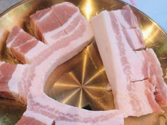 -哈哈碳都·牛肋条无限自助烤肉(台江万达店)