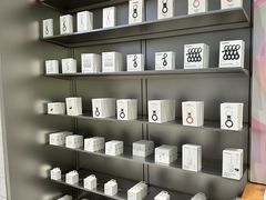 -Apple零售店(华贸购物中心店)