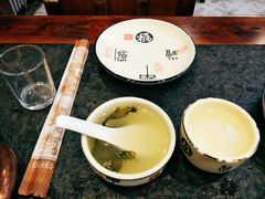 -景明轩•养生酸汤鱼火锅 云贵鲜菌 现舂野果酸汤(王寨小区店)