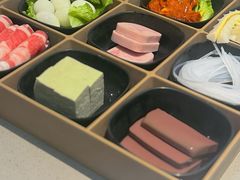 -海底捞火锅(中州万达店)