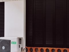 门面-CowCow其其·牛杂咖啡公司(六运店)
