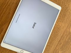 -Apple零售店(华贸购物中心店)