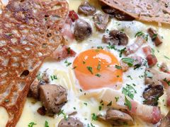 鸡蛋蘑菇熏肉荞麦可丽饼-RAC BAR(安福路店)