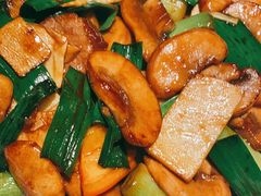 冬笋蘑菇-荣小馆(杭州大厦店)