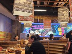 -洱火云南酸菜牛肉火锅(石景山当代商城店)