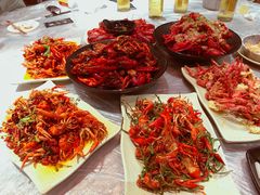 -巴厘龙虾·榜首油焖大虾(音乐学院·沿江酒馆店)