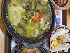 -万和春排骨砂锅米饭(新业广场店)