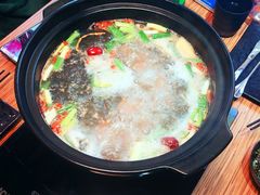 -陆记牛庄·碳锅龙虾烧烤(爱上花园店)