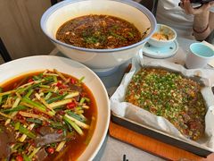 -有红鸡毛店·川菜(建设路店)