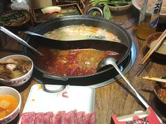 -萍姐火锅·公路夜市(武汉首店)