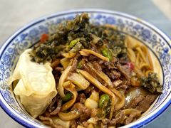 红烧牛肉丝-梅溪·小伙子干挑面(安吉总店)