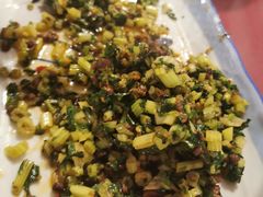 芹菜肉沫-百年粉蒸牛肉