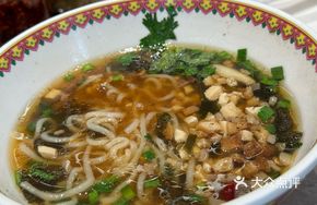 Xinjiang Chicken Broth Sauté Noodles