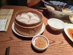 -荣家黄鱼面(前滩太古里店)