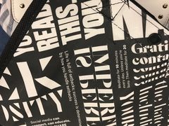 -lululemon(上海浦东IFC店)