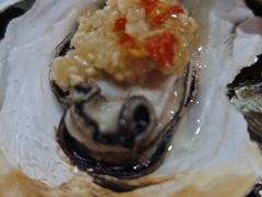 -蚝哥花姐湛江烤生蚝(美丽湾市场店)