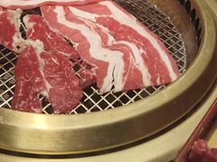-铭牛烧肉·和牛海鲜自助(高新月牙湖店)