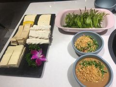 豌豆尖-小街猪手(团结湖店)