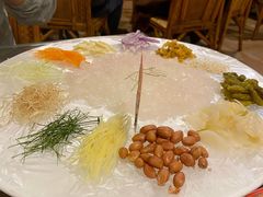 冰火两重天捞起鱼生-尚竹阁冬瓜盅·18年地标美食(平洲店)