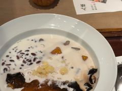 娟姗奶大满贯-RUXU入续糖水铺与包(卓悦中心店)