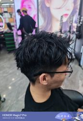 -藤野造型烫染·漂发