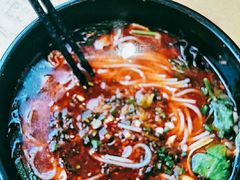 -桥香园过桥米线(国贸店)