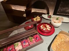 -左庭右院鲜牛肉火锅黑金店(陆家嘴中心店)