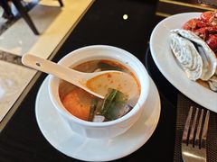 -大中华希尔顿酒店-念自助餐·嗨啤·小龙虾