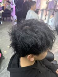 点击看大图 -藤野造型烫染·漂发