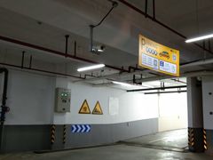 -颛桥镇文体中心-停车场