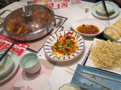 -黄记煌三汁焖锅(新佳丽江汉路店)