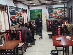 -湖南人家湘菜馆(镇江路店)