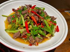 火爆鲜椒牛肉-破三川·新川菜(静安大融城店)