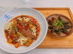 现炒酸辣猪肝面-李与白包子铺(桐梓林店)