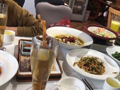 -香山湖家家宴(中山陵店)